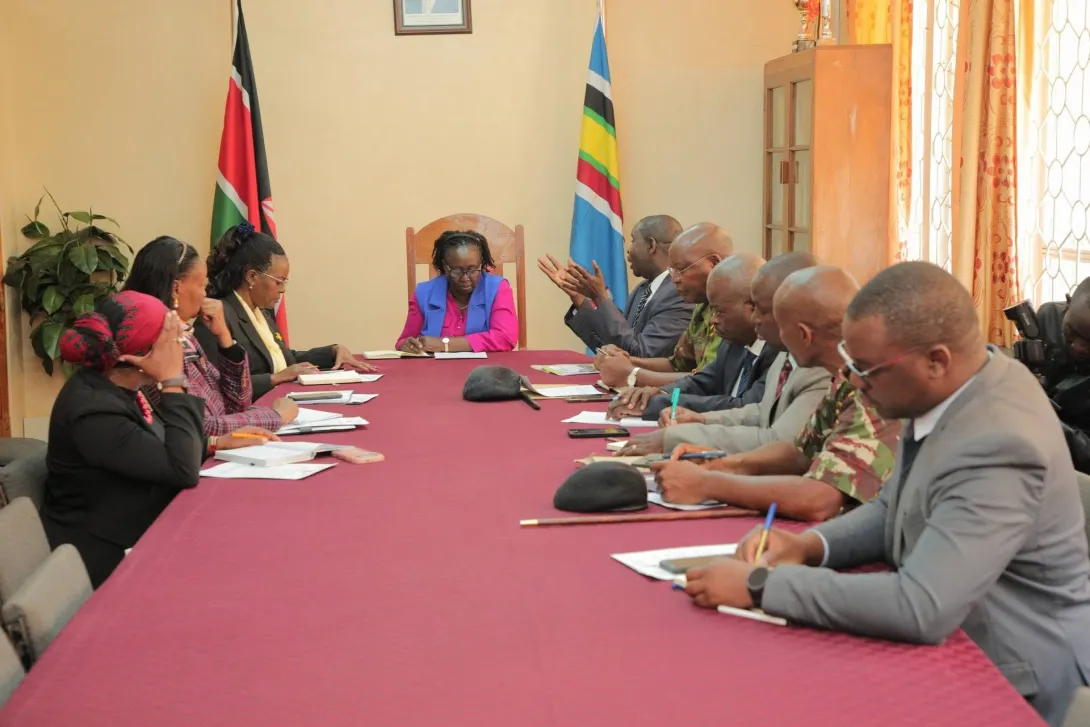 CS Hanna Wendot chairs a security team meeting at the Central Regional headquarters in Nyeri.